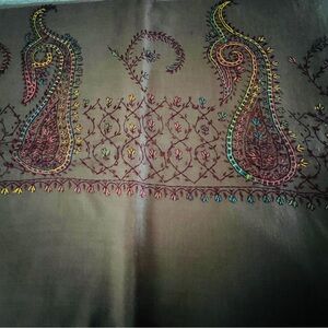 Shawl with needle work